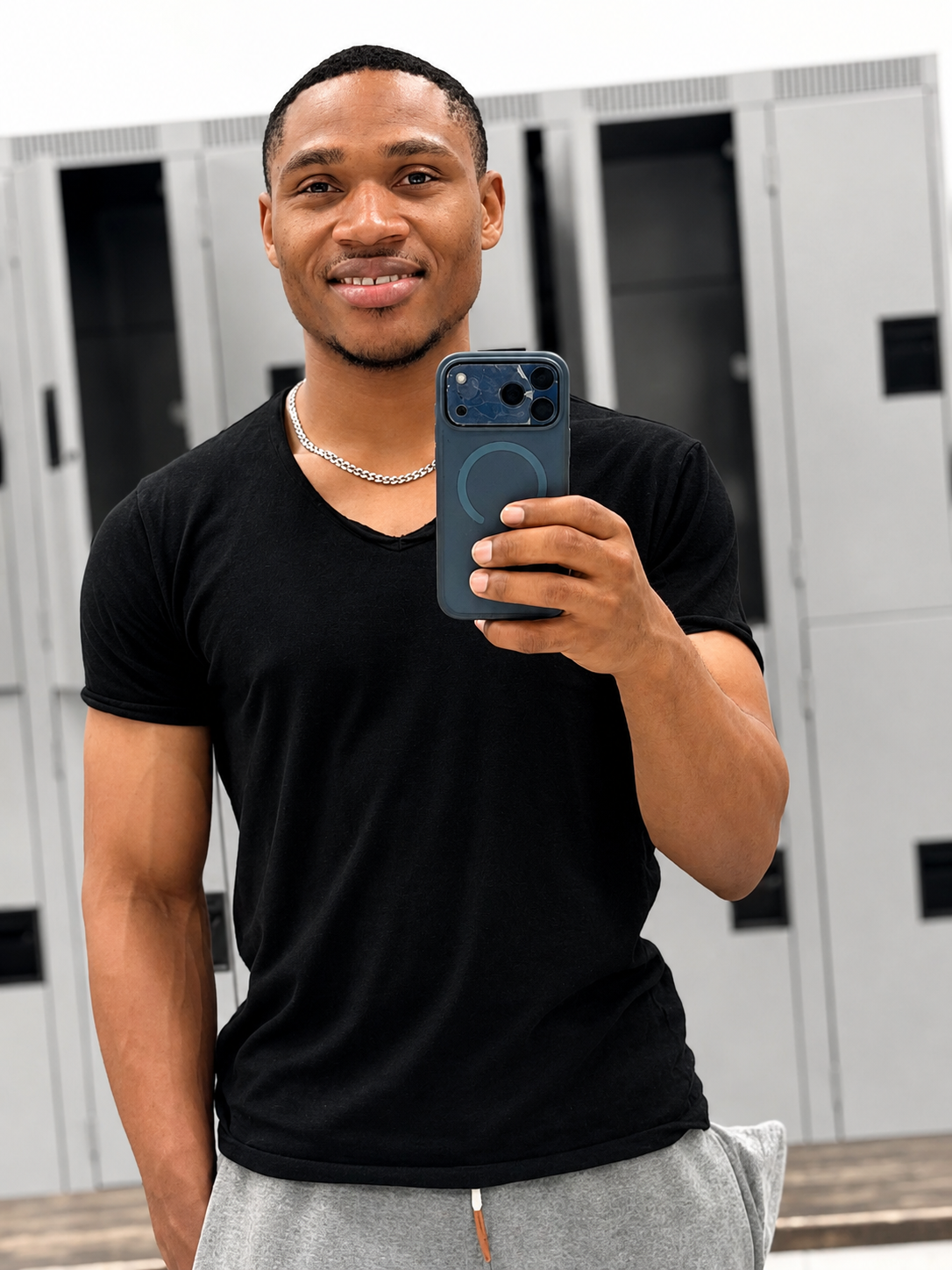 SNEKIRF Essential Black Luxury T-Shirt